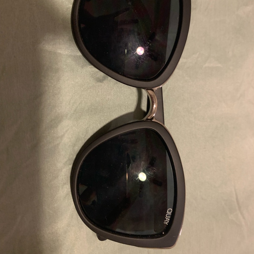 Quay sunglasses - Picture 2 of 4